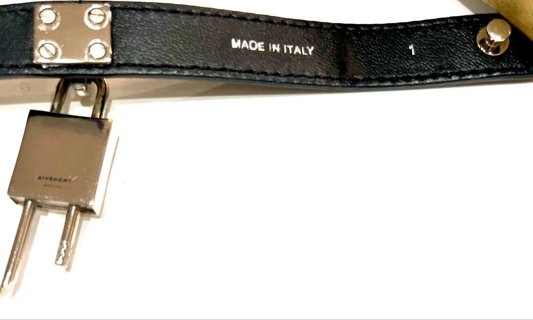 良品☆ジバンシィ 4Gパドロックスモール ブレスレット バングル カデナ