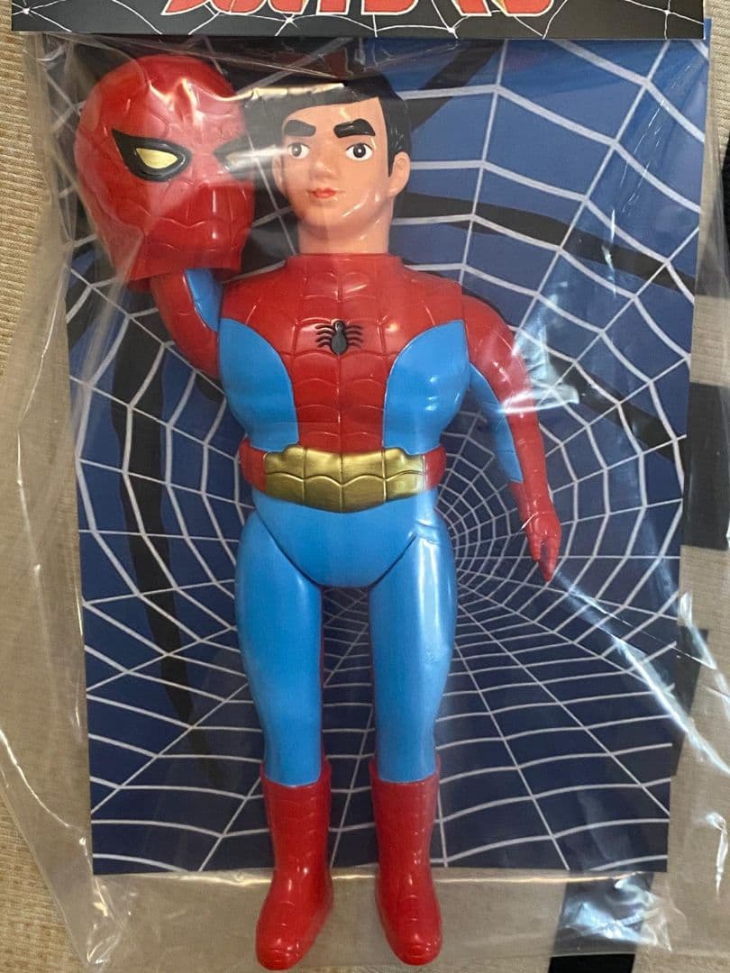 1978 スパイダーマン ソフビ　ポピー　SPIDERMAN 面取れ　25㎝ 1978 スパイダーマン ソフビ ポピー SPIDERMAN 面取れ 25㎝ - メルカリ