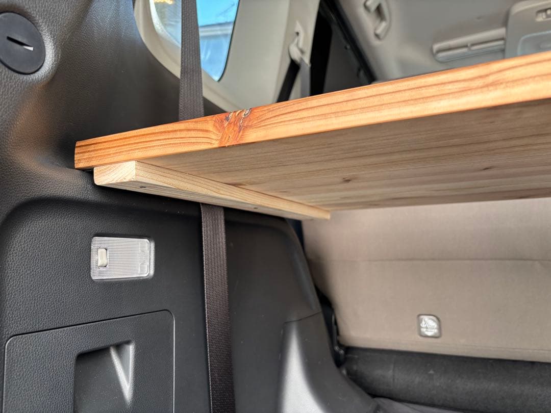 新作】新型シエンタ10系専用 杉無垢板 ラゲージボード 蜜蝋Wax加工