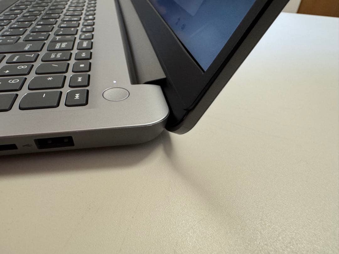 ヒンジ破損】Lenovo IdeaPad Slim 170 ・15.6型 - メルカリ