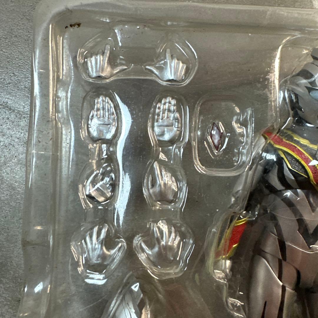 専用 S.H.Figuarts イーヴィルトリガー 仮面ライダーアクセル