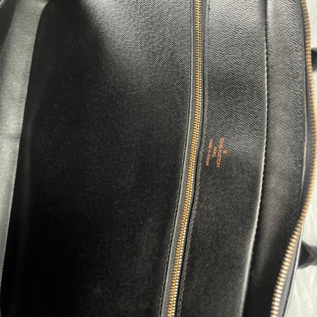 Louis Vuitton エピ ポルトドキュマン(Watchworld様専用) - メルカリ