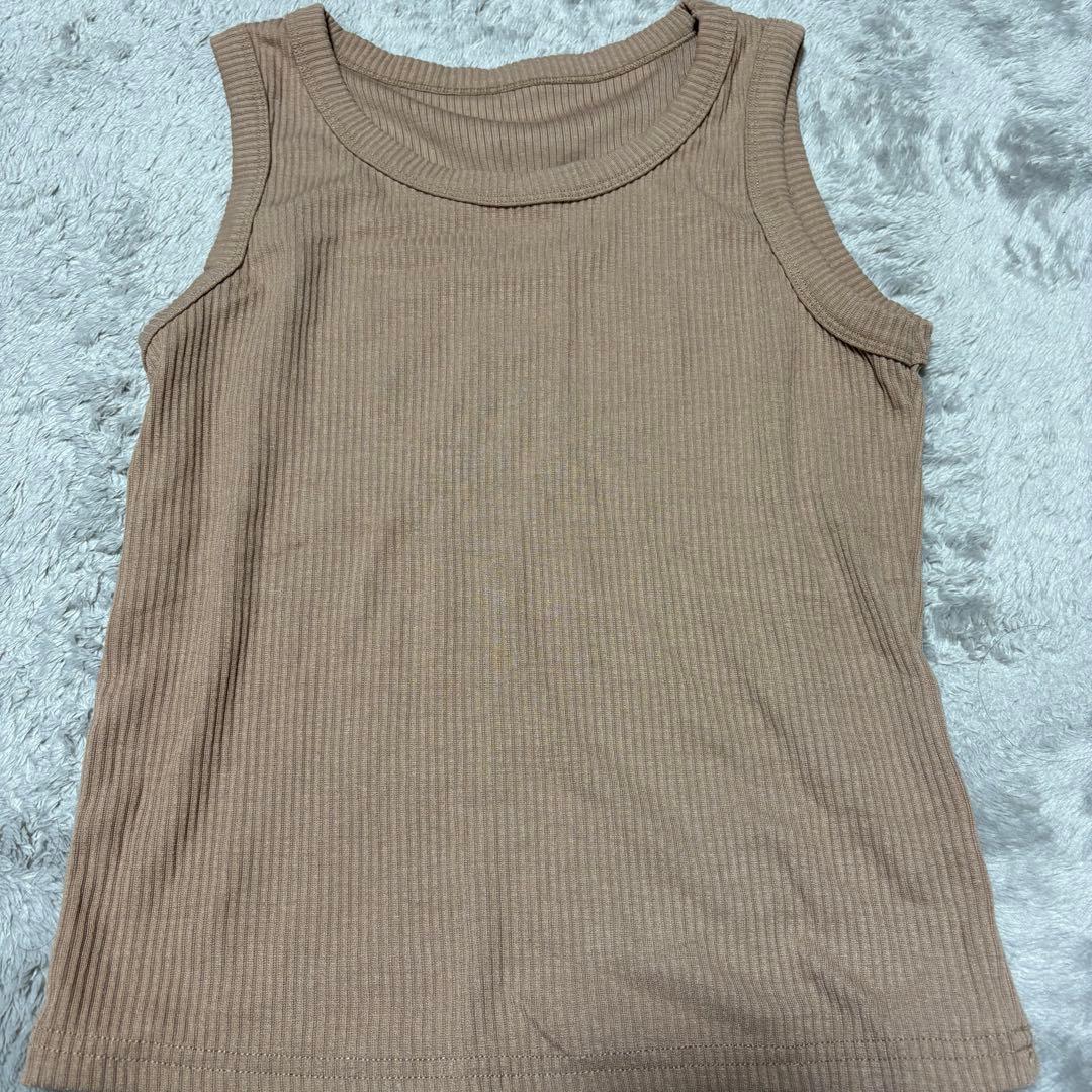 ベージュ リブ編み タンクトップ - メルカリ