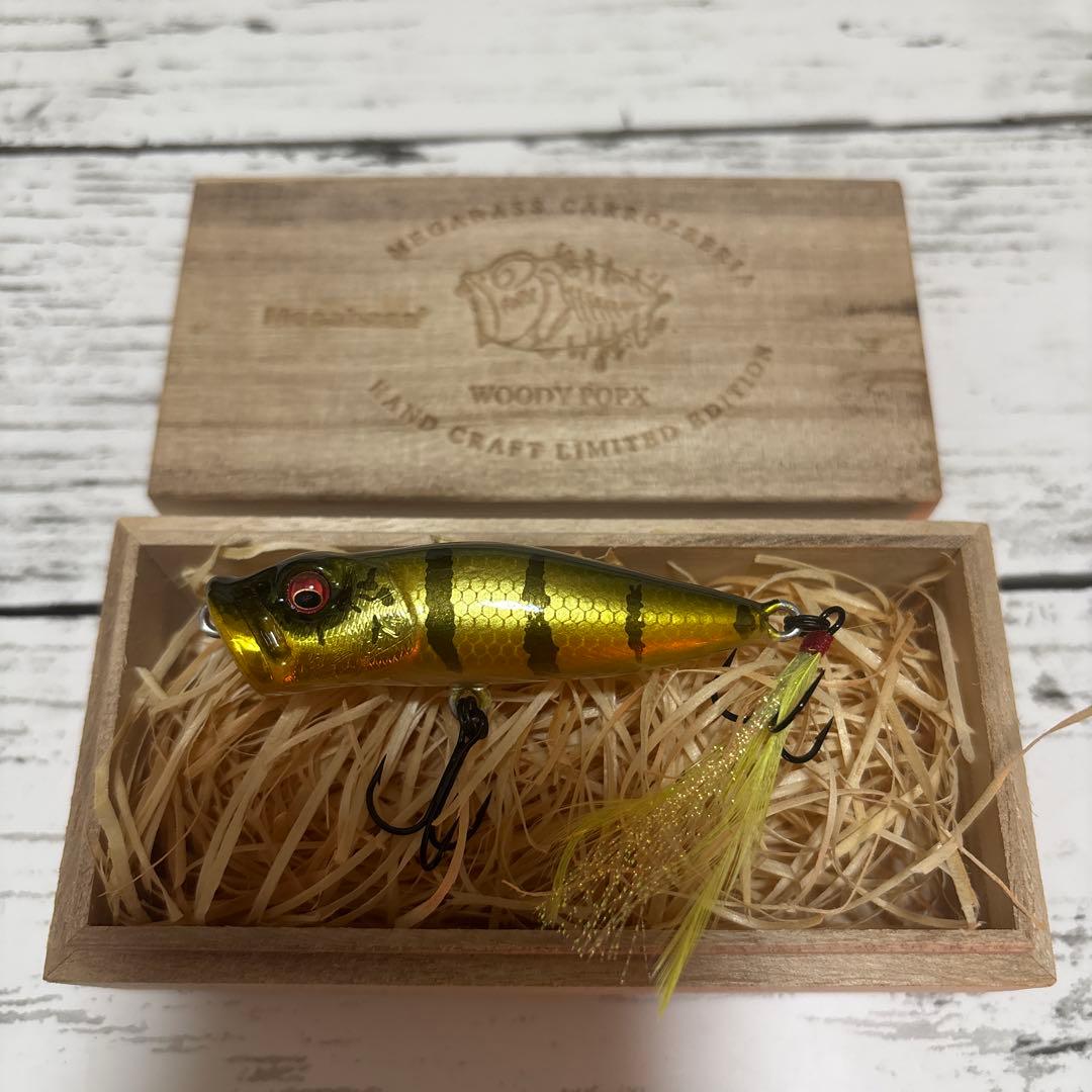 激レア・木箱付】メガバス ウッディPOPX ピーコックバス ハンド