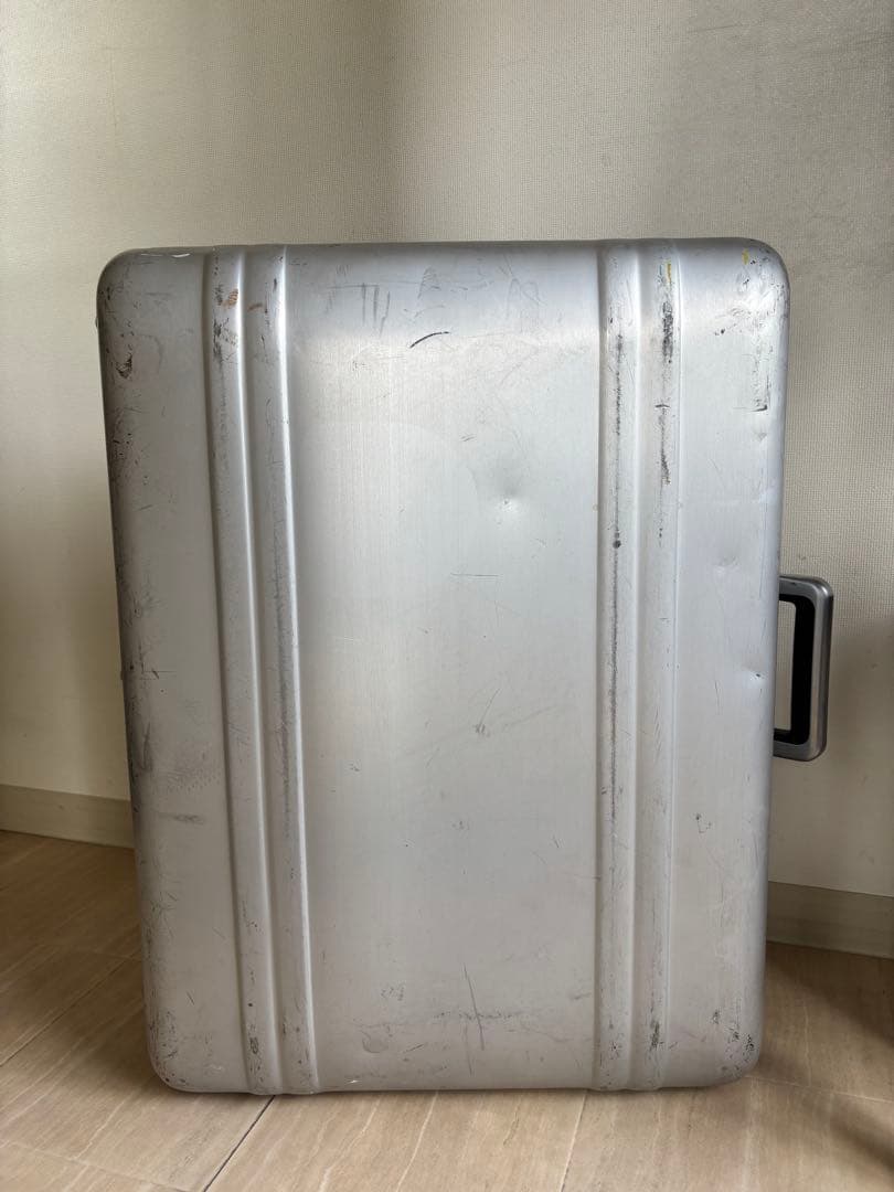 ZERO HALLIBURTON アルミニウム製シルバースーツケース ZERO HALLIBURTON（ゼロハリバートン） 特典付 正規品10年保証 スーツ