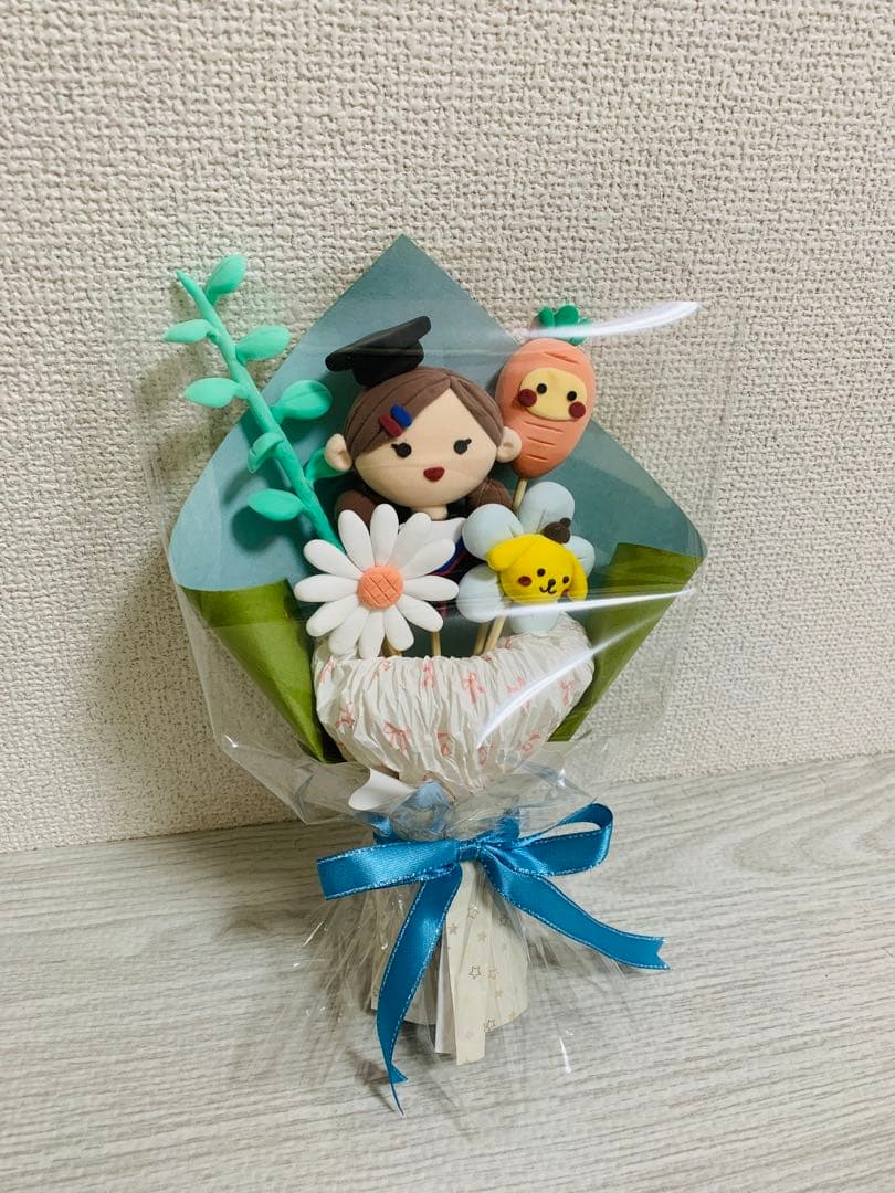 卒業祝い チビ人形付き粘土ブーケ 枯れない花束 プレゼント ギフト 約