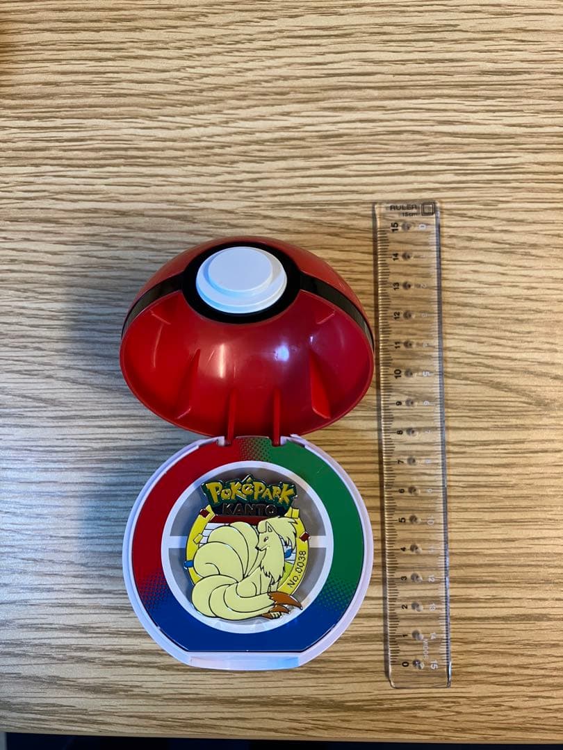 ポケパークカントー限定 キュウコンピンバッヂ・ピンズ 1/151 - メルカリ