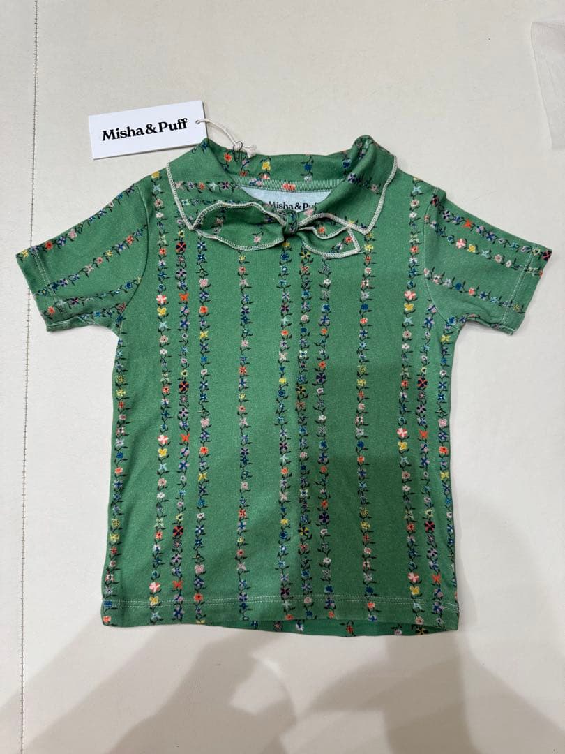 【美品】Misha & Puff 半袖シャツ グリーン 花柄4y 美品】Misha & Puff 半袖シャツ グリーン 花柄4y