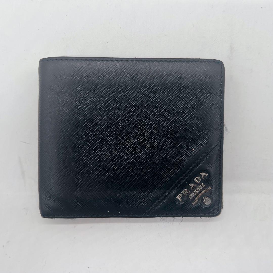 【PRADA】プラダ　サフィアーノ　レザー　二つ折り財布　黒 PRADA（プラダ） 二つ折り財布 2ML049 QHH メンズ サフィアーノレザー