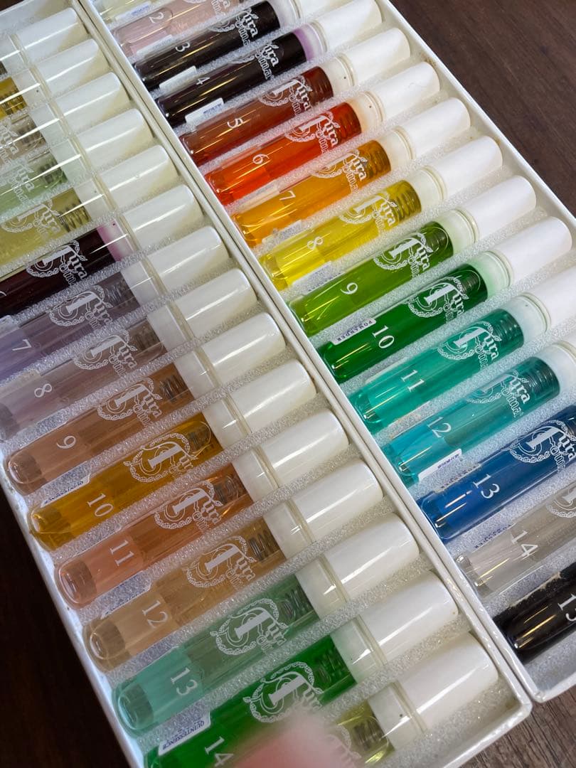 オーラソーマ】ポマンダー（15本） & クイントエッセンス（15本