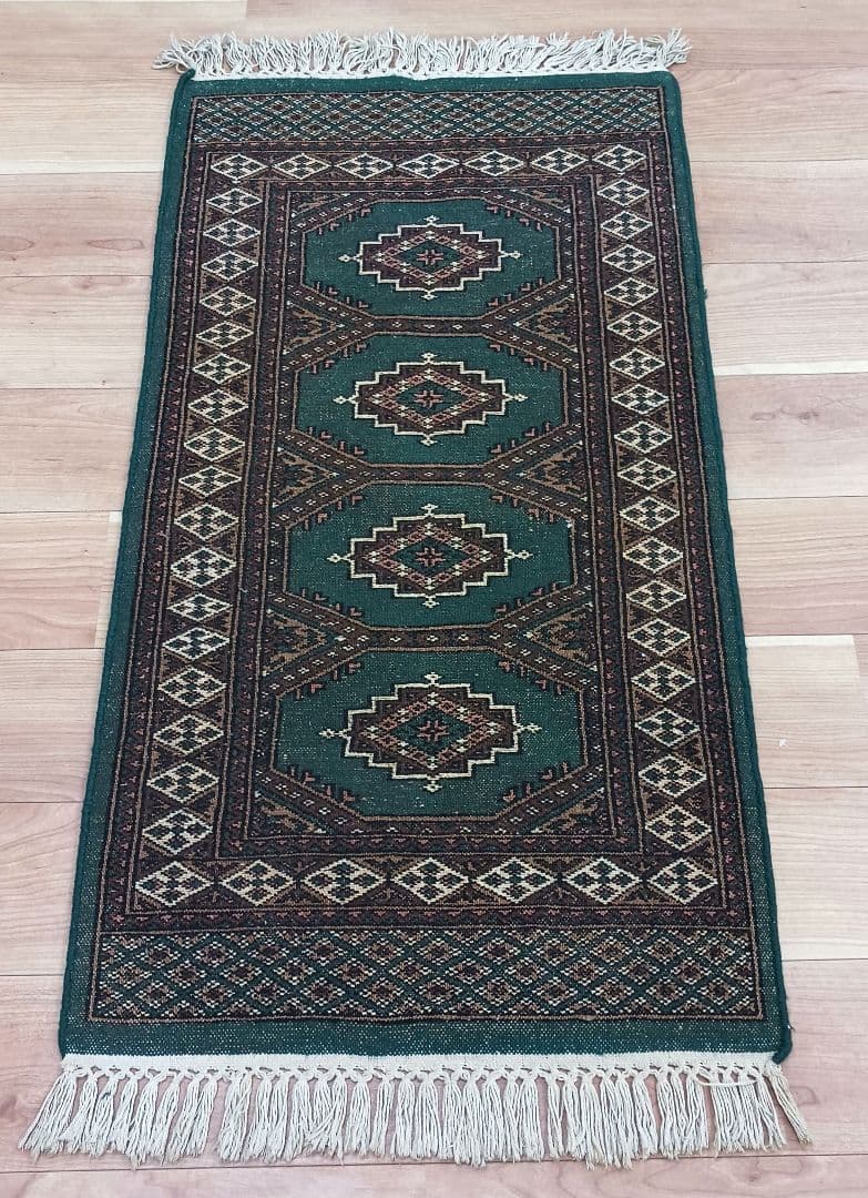 Y2097 パキスタン絨毯 ウール 手織り トライバルラグ ma