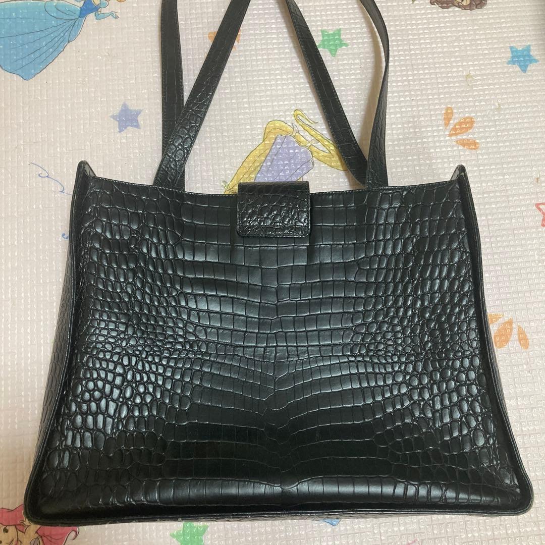 FERRAGAMO【フェラガモ】 EE-21 0240 型押し かばんレディース - メルカリ