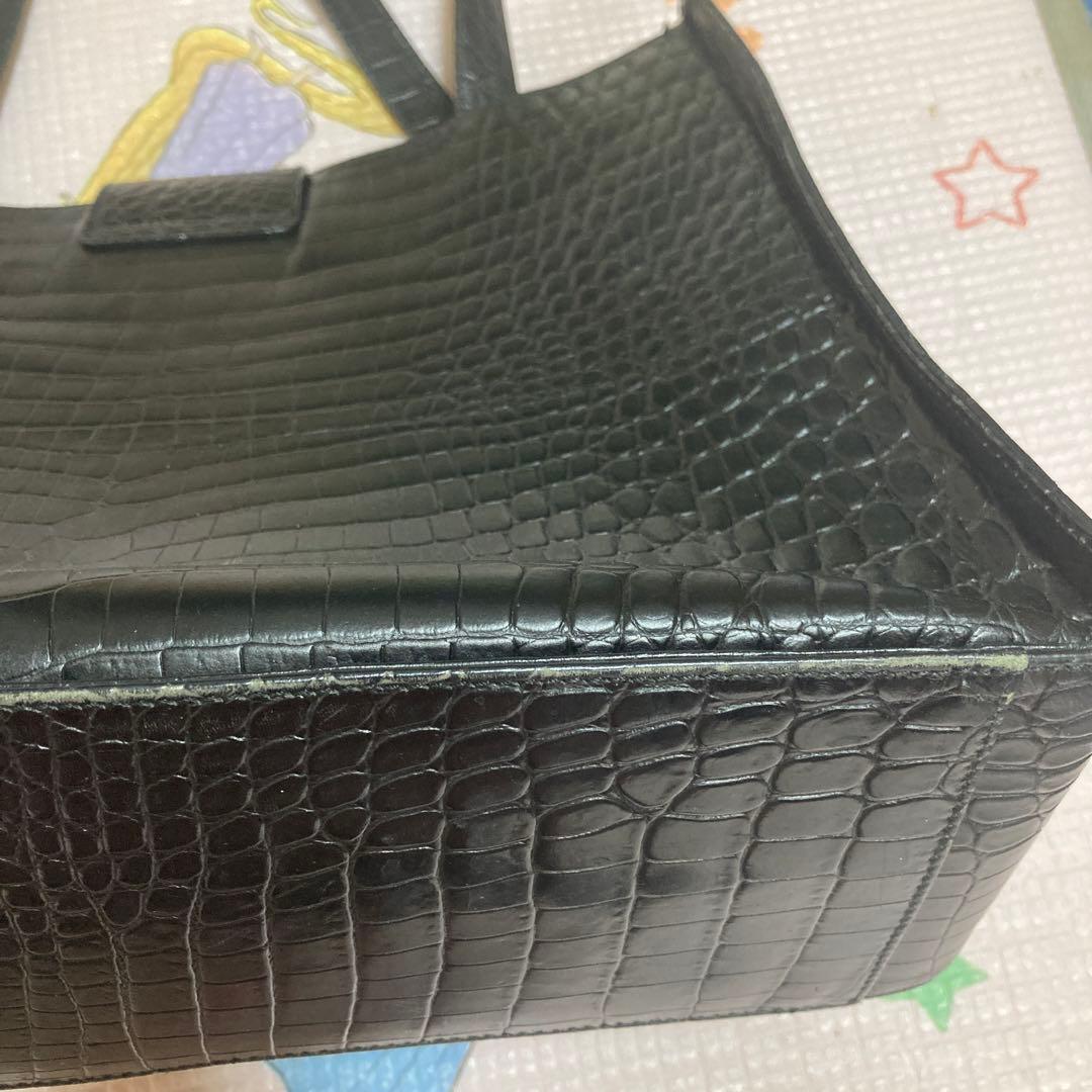 FERRAGAMO【フェラガモ】 EE-21 0240 型押し かばんレディース - メルカリ