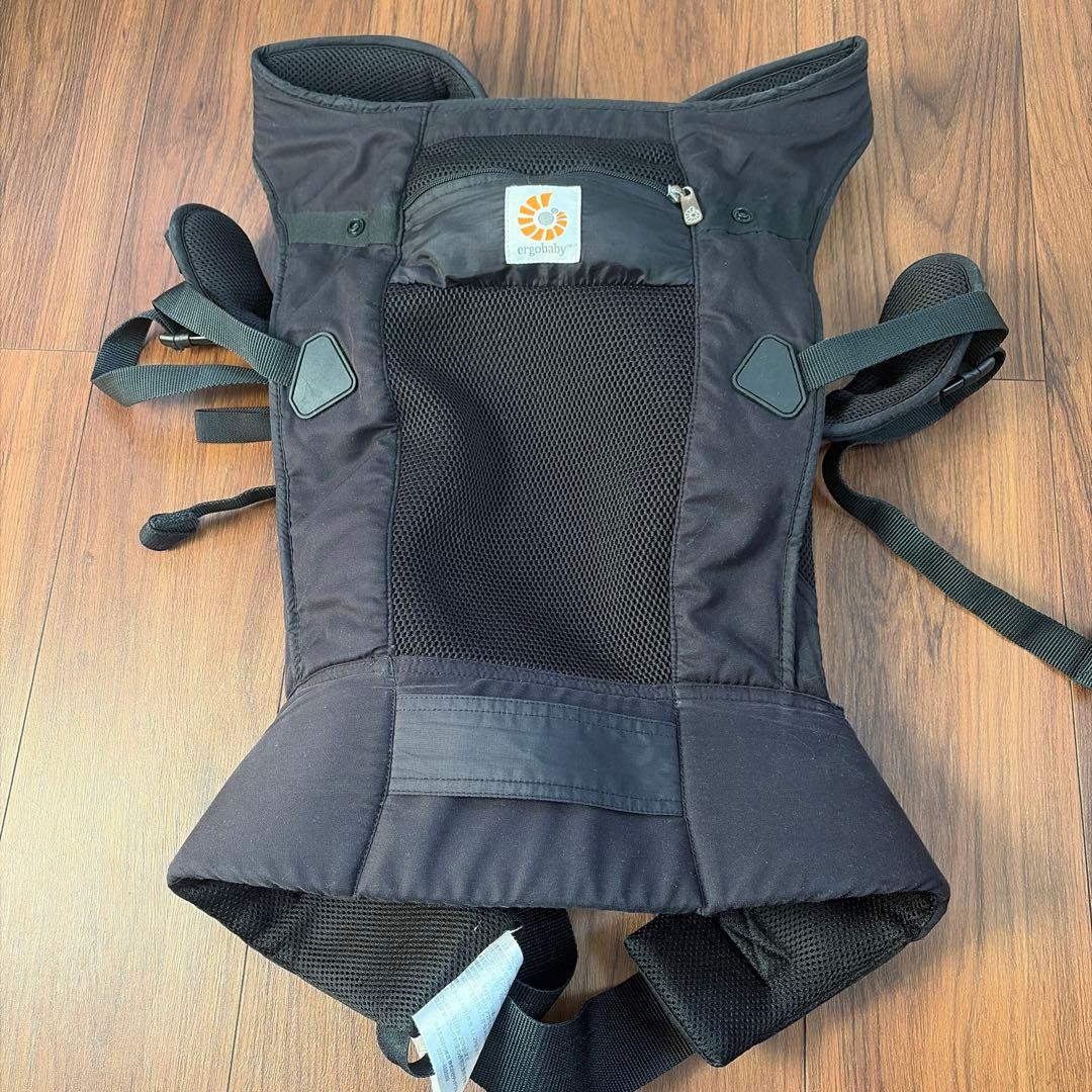 エルゴ ergobaby黒 メッシュ 抱っこ紐 - メルカリ