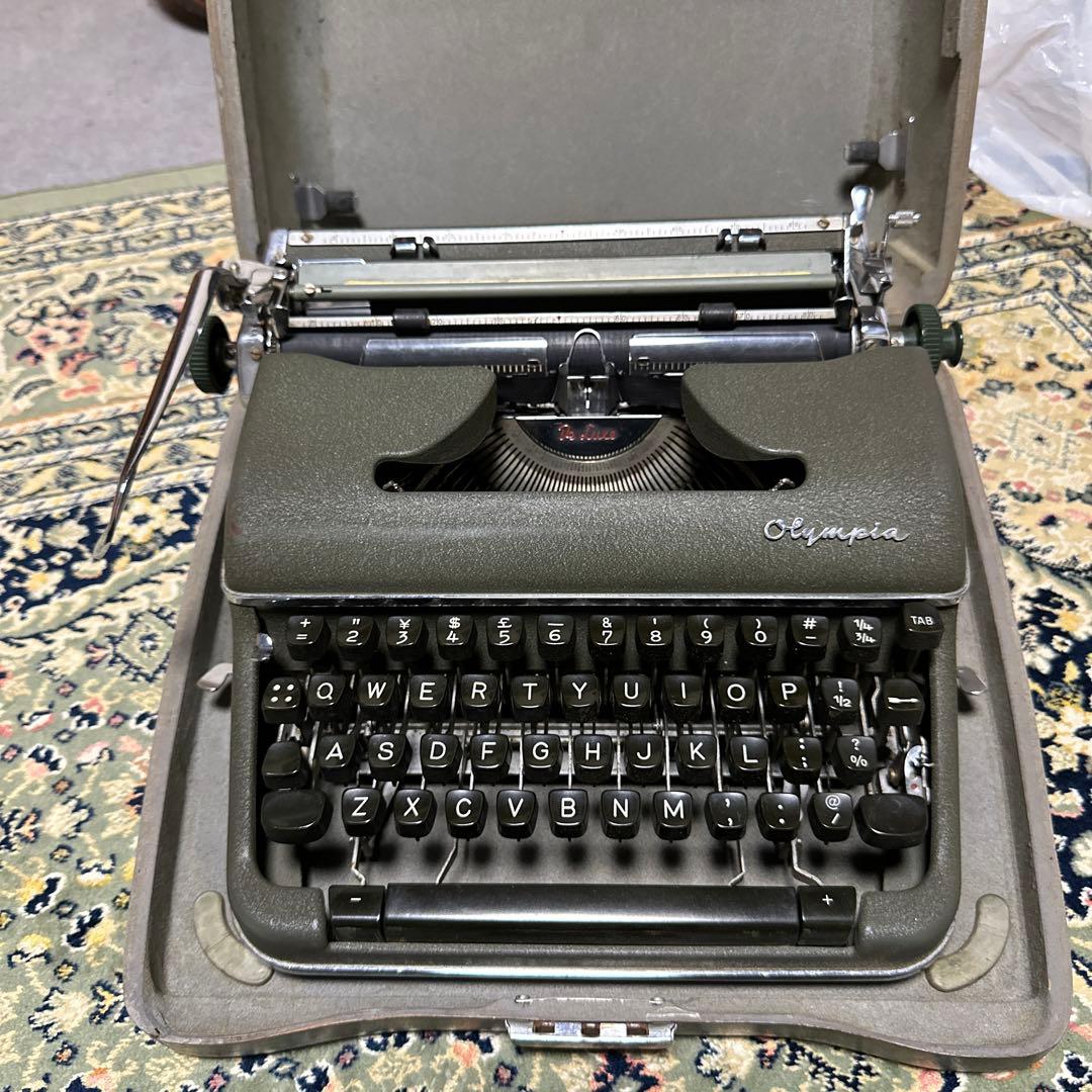 〈最終価格〉オリンピア　ウェルク社　タイプライター　アンティーク アンティーク タイプライター Olympia オリンピア ドイツの通販