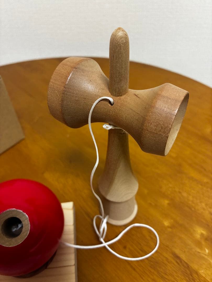 more Trees りんごのけん玉 坂本龍一 現代アーティスト鈴木康広 - メルカリ