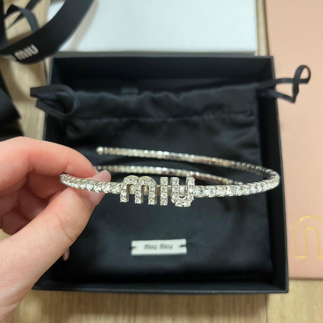 超美品】MiuMiu クリスタルネックレスチョーカー ミュウミュウ - メルカリ