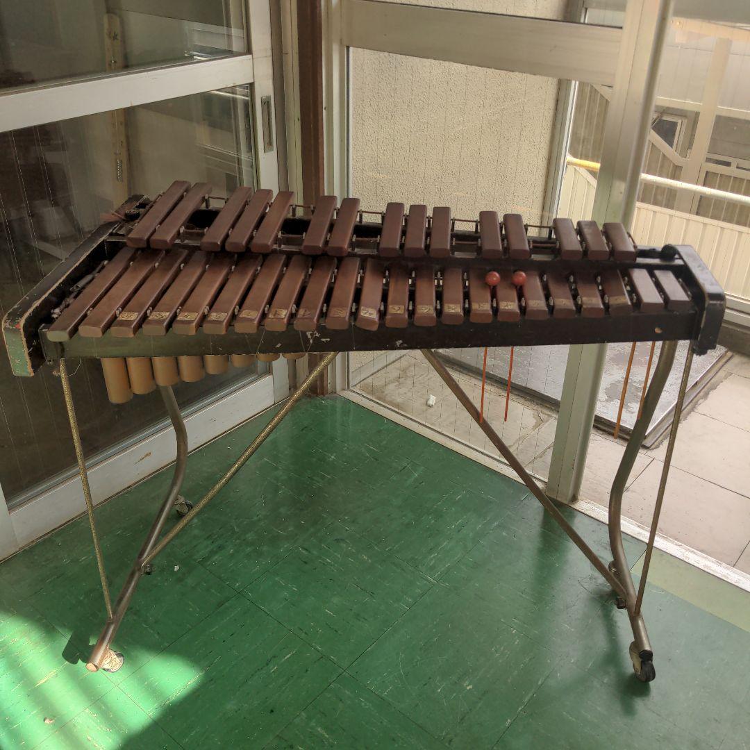 YAMAHA 木製シロフォン 折りたたみ式スタンド付き　木琴 ゼンオン 木琴 ZX32BK ケース＆スタンド付 シロフォン ばち付き 卓上