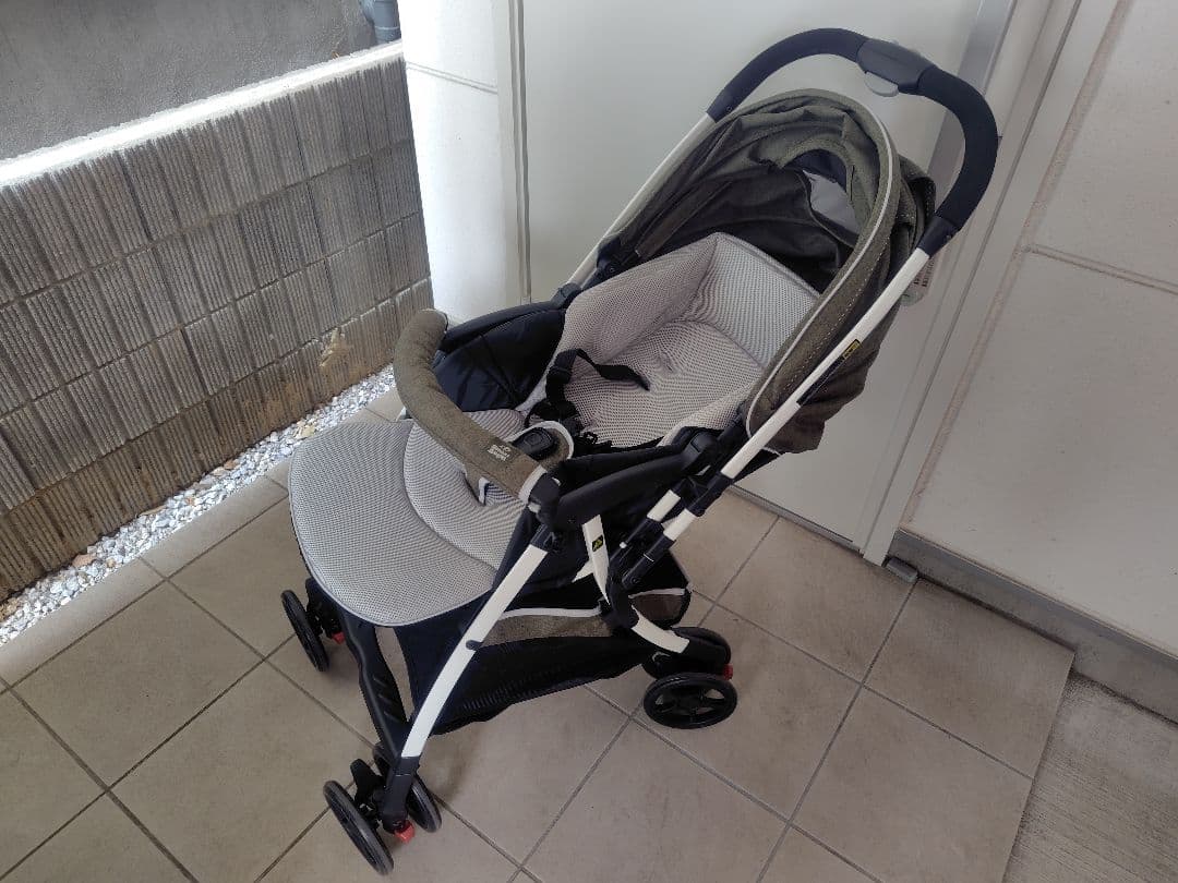 2回のみ使用】ベビーカー デ・ヨーネ レジェ e OLIVE DENIM - メルカリ