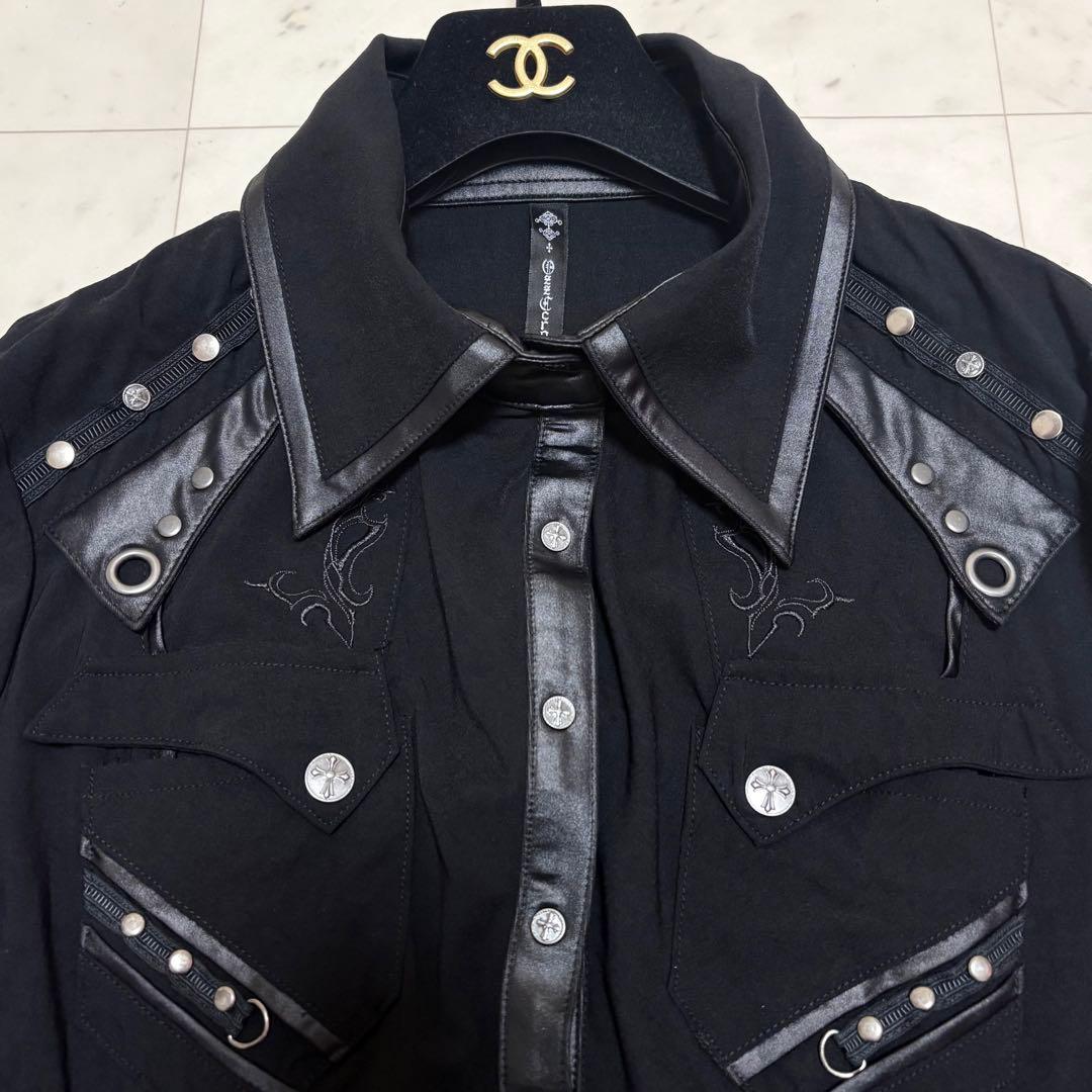 美品 オッズクローチェ 刺繍 スタッズ シャツ 十字架ボタン ゴシック