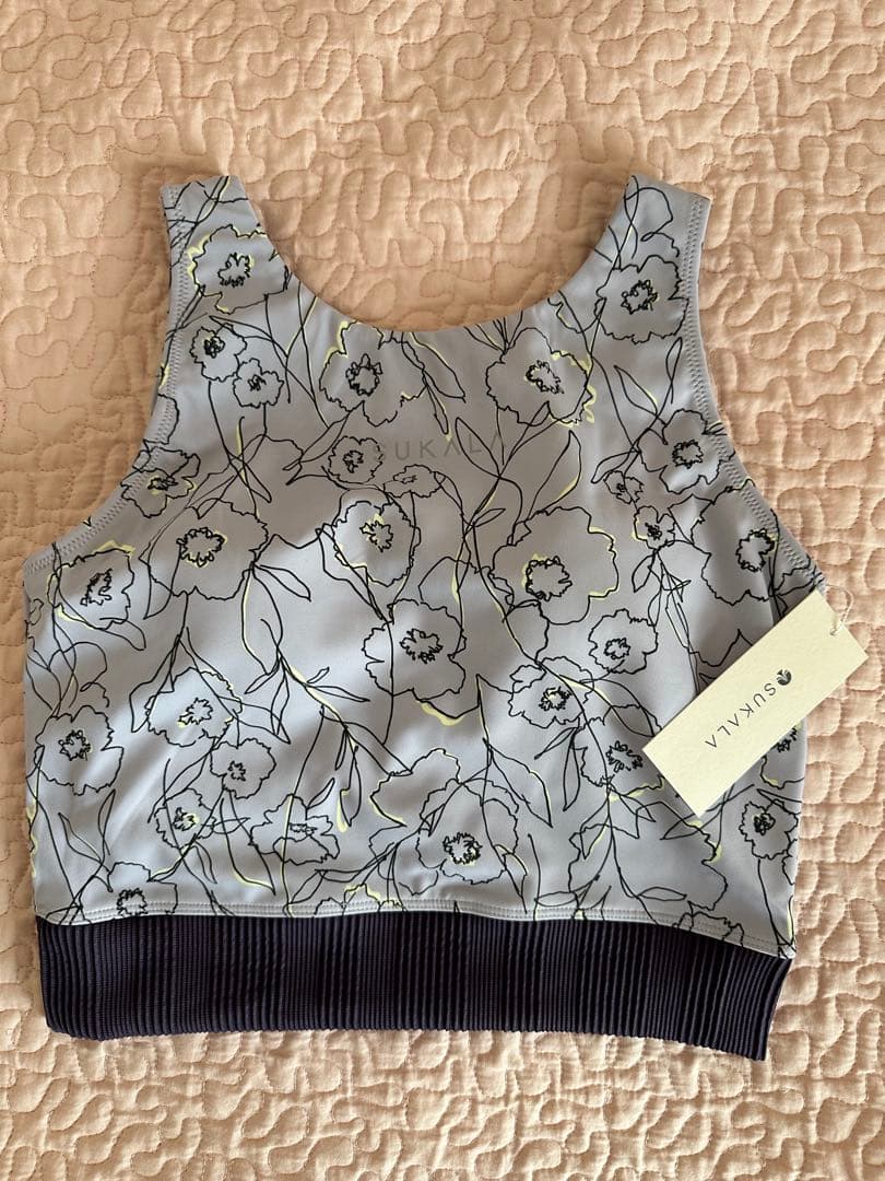 【SUKALA】ドローイングフラワーショートタンクトップ SUKALA】ドローイングフラワーショートタンクトップ(XS・S・Lサイズ