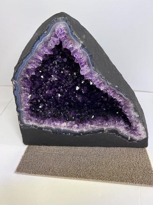 美しいアメジストドーム　15.4kl 29cm