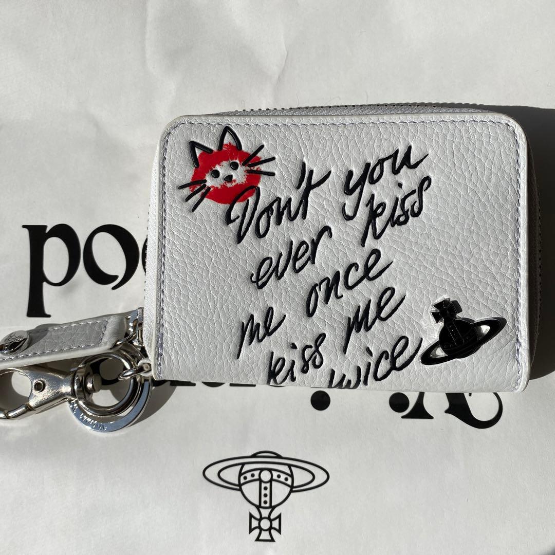 ミニ財布 ヴィヴィアンウエストウッド Vivienne Westwood（ヴィヴィアンウエストウッド） 二つ折り財布
