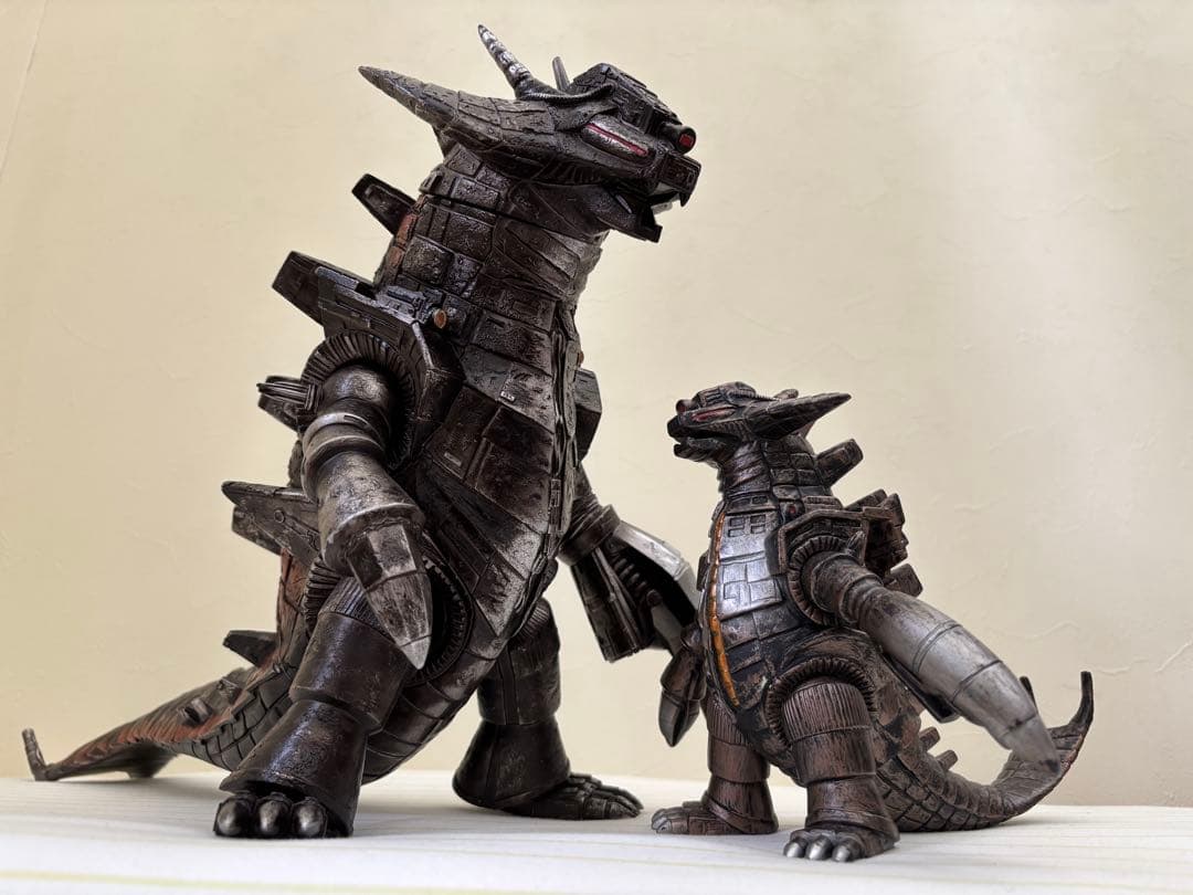 グランドキング ウルトラ映画」初の新規怪獣「グランドキング」が新たに「激闘カラー