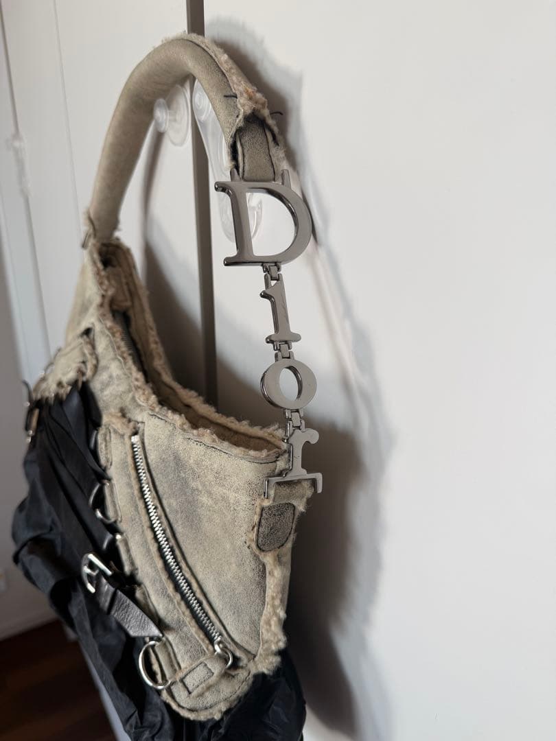 Christian Dior ムートン バッグ クリスチャン・ディオール Christian Dior サドルバッグ M0446 グレー