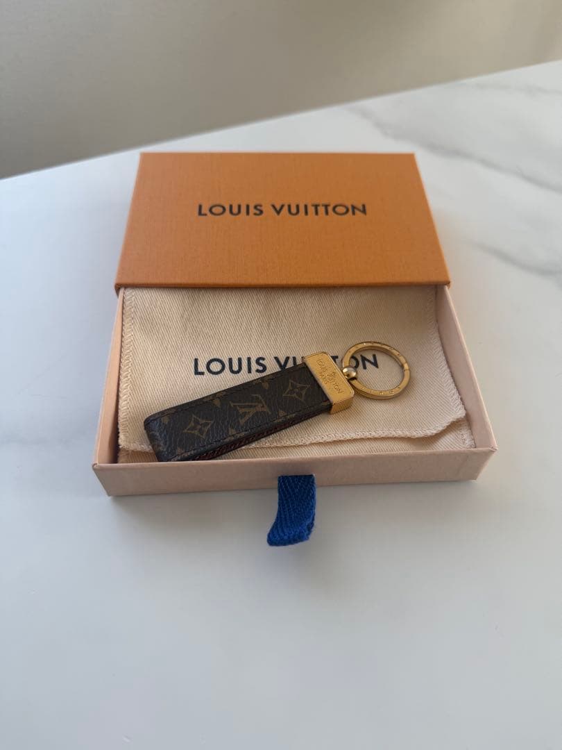 \"美品\"LOUIS VUITTON キーホルダー・ドラゴンヌ 楽天市場】【新品】 ルイヴィトン キーホルダー ドラゴンヌ モノグラム