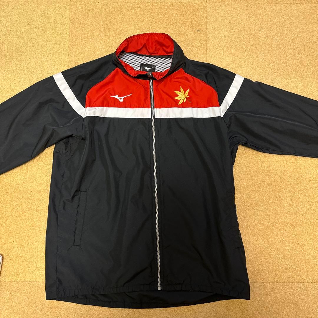 東山高校バスケ部Mizuno ナイロンジャケット 黒/赤 - メルカリ