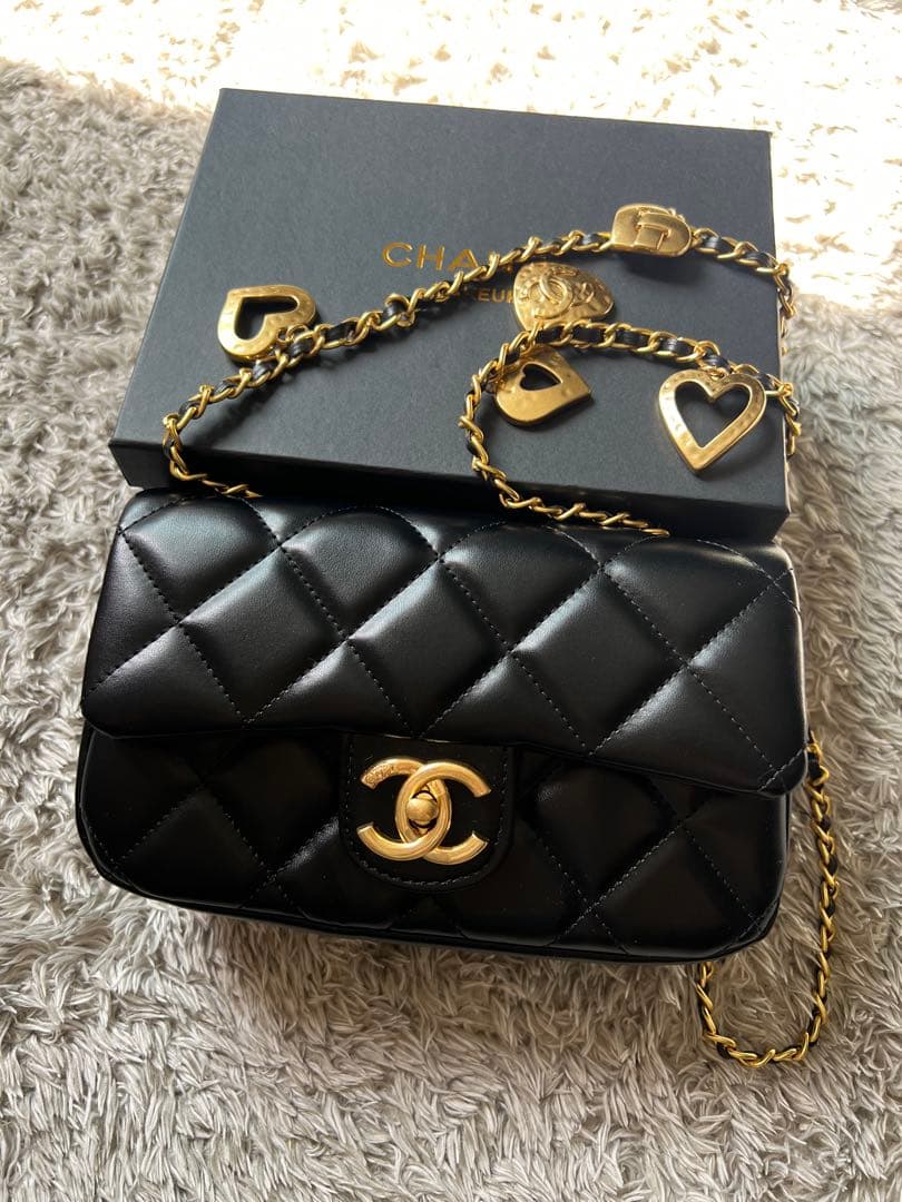 CHANEL シャネル キルティングデザイン ショルダーバッグ ノベルティ