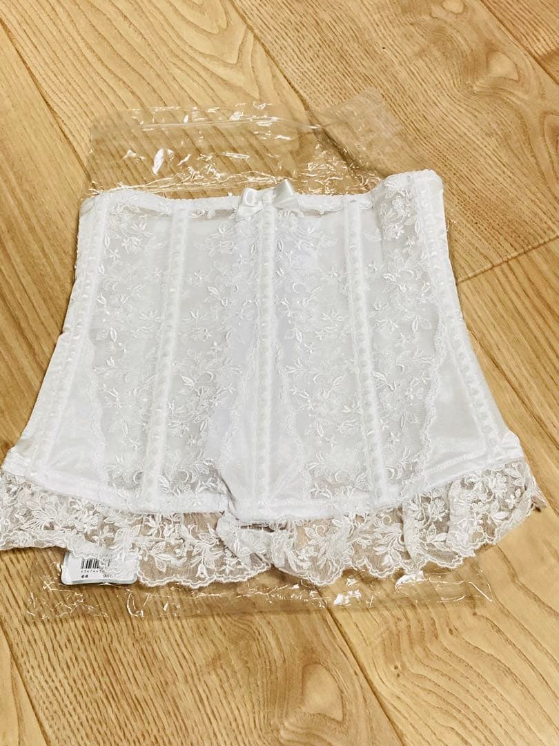 ブライダルインナー セモア ウエストニッパーサイズ64 - メルカリ