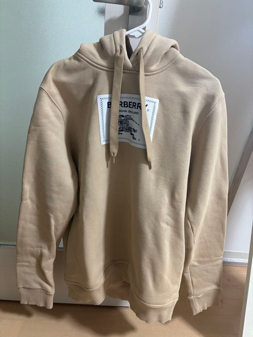 本日限定☆美品BURBERRY ベージュ パーカー S - メルカリ