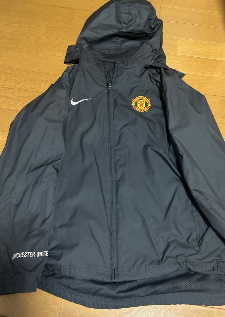 Manchester united vodafone ナイロンジャケット　ピステ Manchester United Vodafone ナイロンジャケット 00s - メルカリ