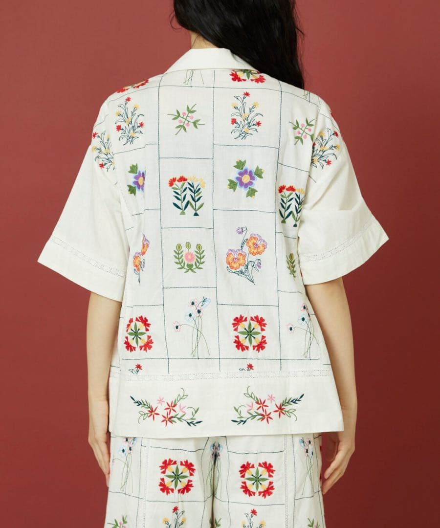 Freada パッチワーク花刺繍シャツ