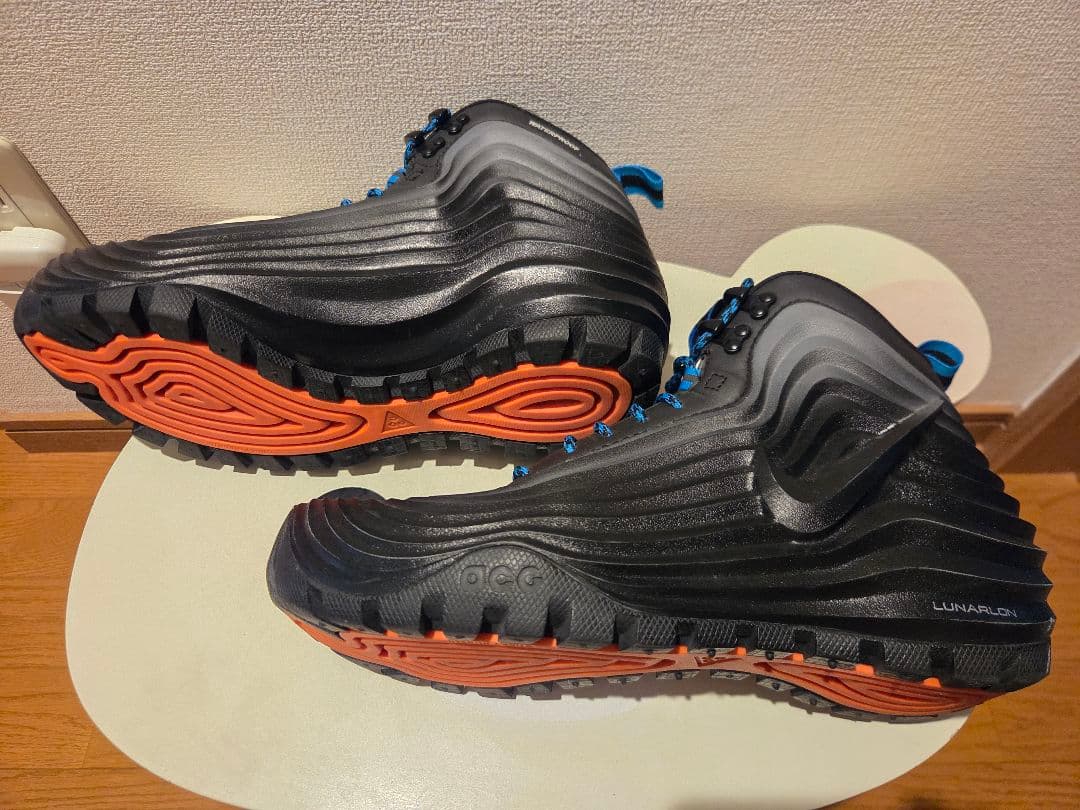 魚*丸様 【即日発送】ACG LUNARDOME1 SNEAKERBT PRM／ - メルカリ