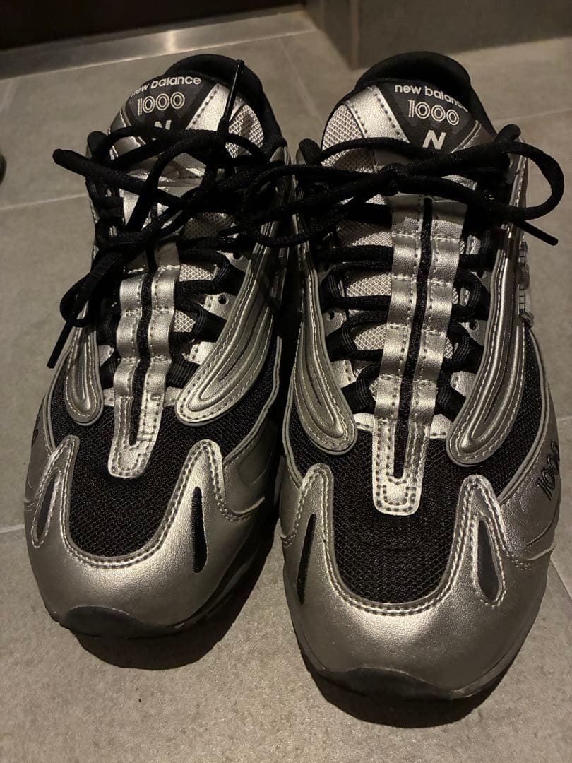 New Balance 1000 シルバー/ブラック スニーカー 本日限定値引き