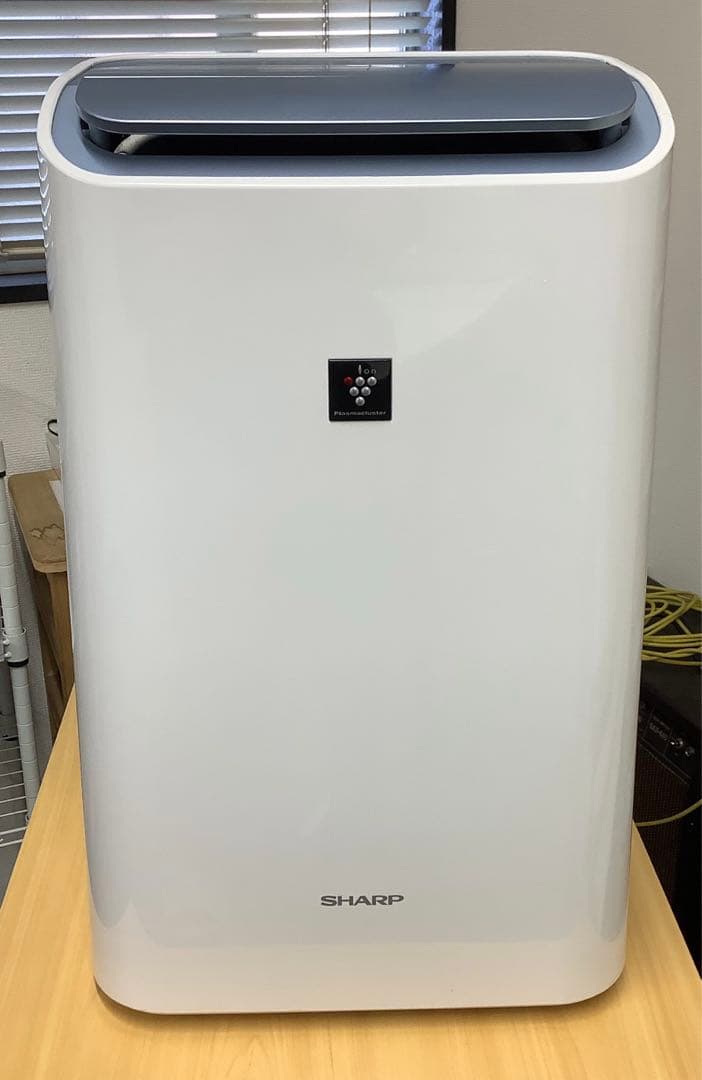 シャープ 空気清浄除湿機 CV-EF120-W 2015年製 衣類乾燥 Amazon.co.jp: シャープ 空気清浄機 兼 除湿機 除湿 プラズマ