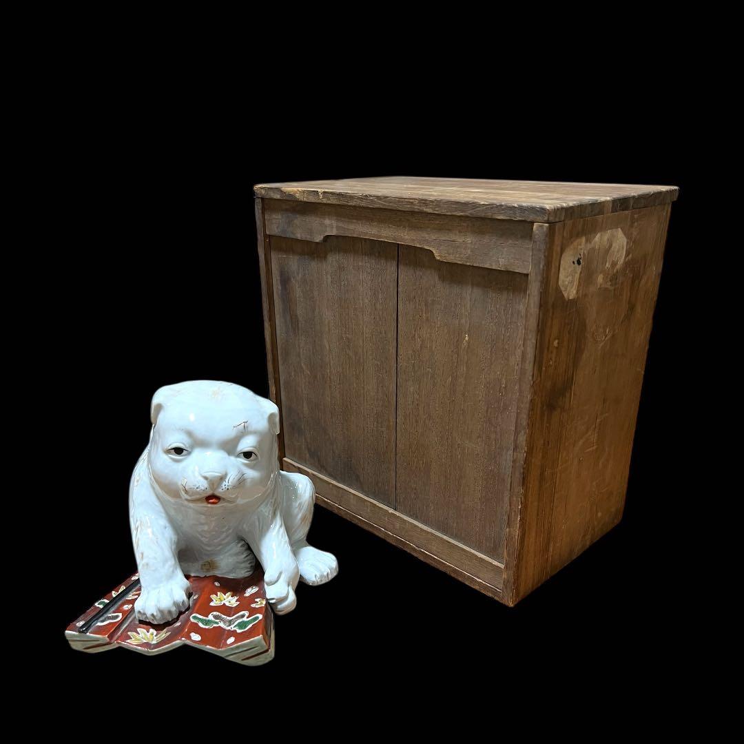 《古美術》陶器製 江戸期 古九谷 白磁扇子台座乗り金彩模様狛犬 箱付