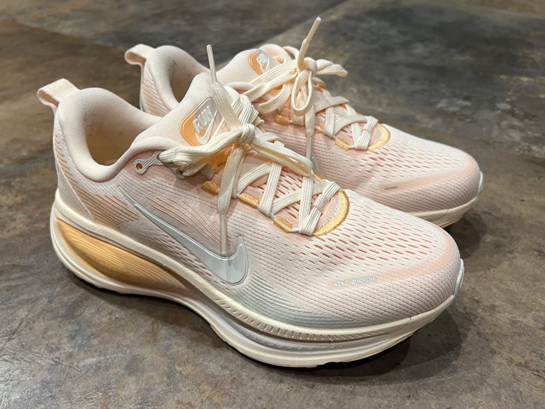 NIKE ズーム　ボメロ18 レディース　マラソン ナイキ VOMERO 18 ウィメンズ ズーム ボメロ 18 HM6804-111 レディス