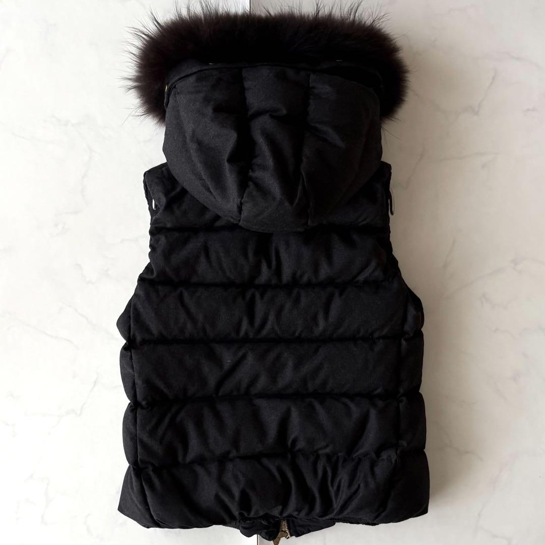 美品✨TATRAS FAGLIA シルク混 ダウンベスト - メルカリ
