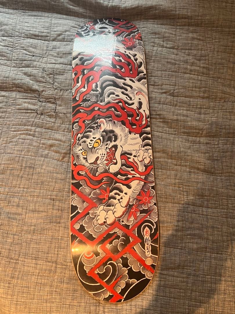 スリータイズタトゥースケボーデッキ threetides tattoo deck - メルカリ