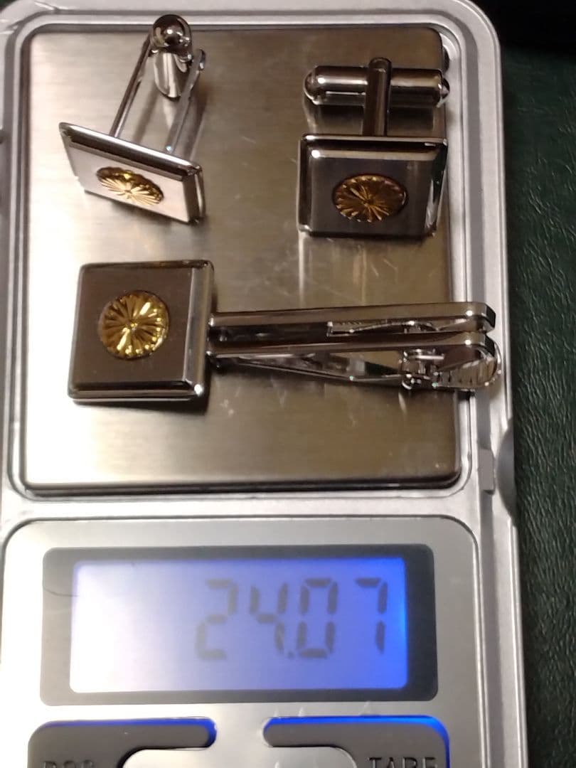 K18】明治神宮K18＆シルバーネクタイピン·カフスセット!! - メルカリ