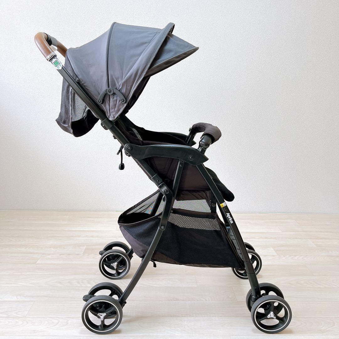 美品】アップリカ マジカルエアー クッション AD B型 背面 四輪 軽量