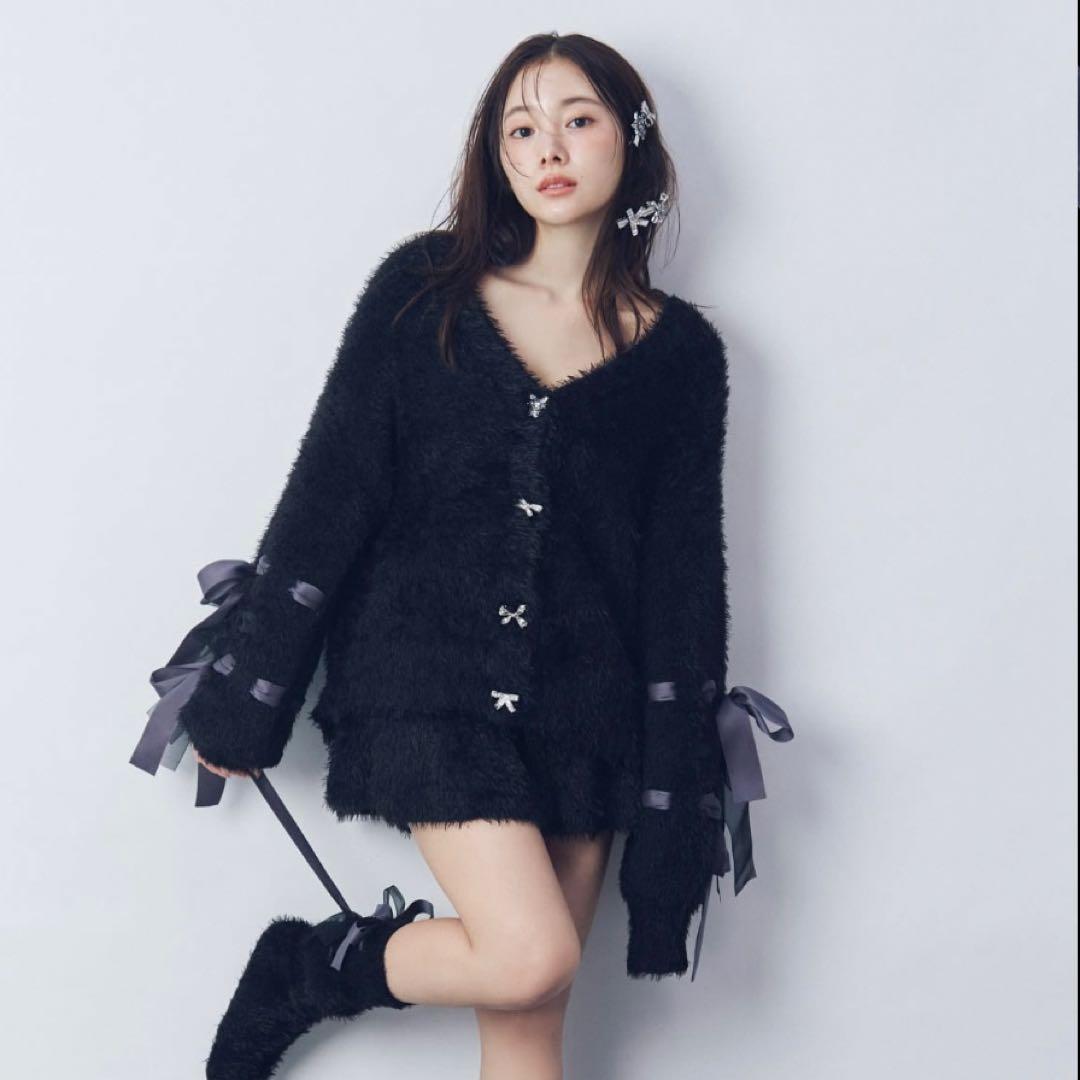 【完売品】SNIDEL 上下セット　ハロウィン2025 黒　ルームウェア SNIDEL HOME＞白ウサギと黒猫をモチーフにした