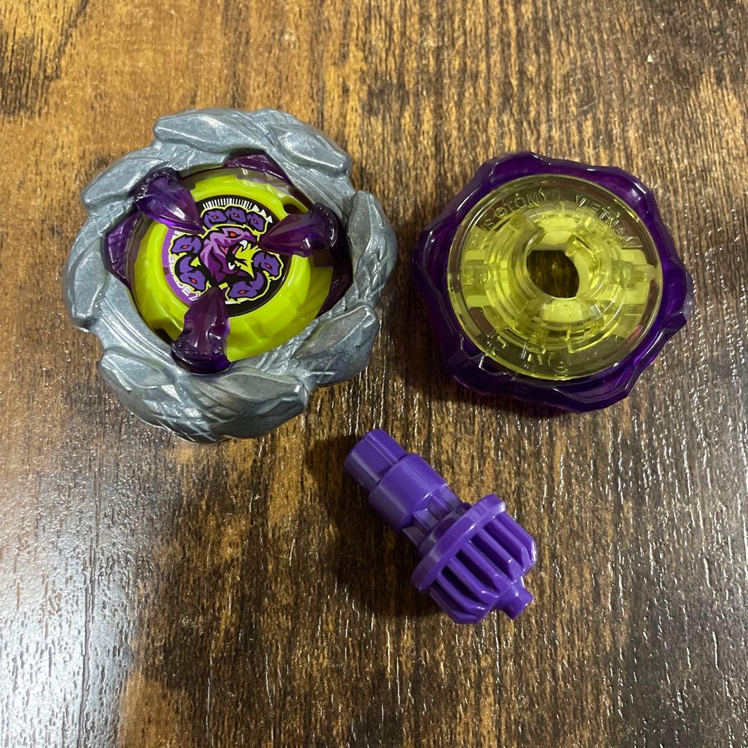 【限定新品ベイ】ベイブレードX オロチクラスタ6-60 J ベイブレードX オロチクラスタ 6-60LF コロコロコミック 限定 - メルカリ