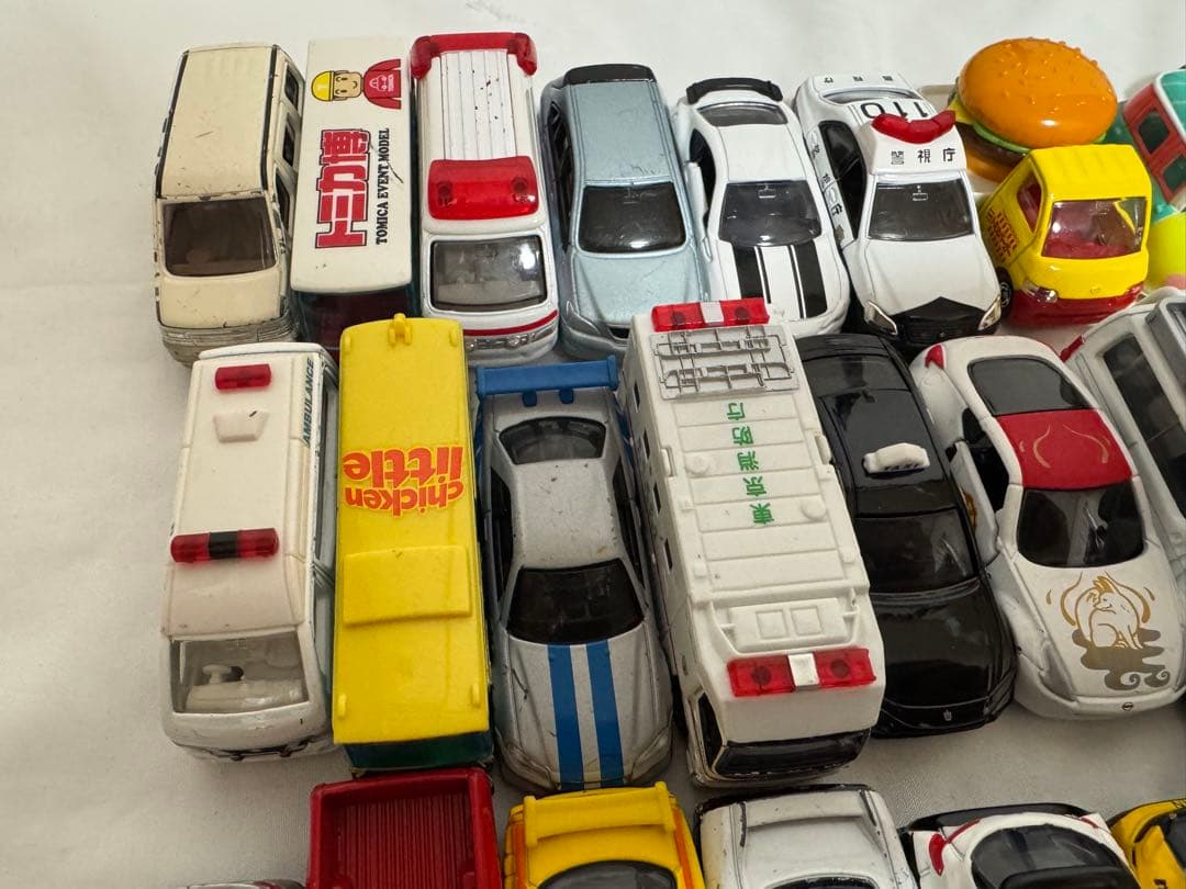 トミカ ミニカー 128個 まとめ売り カーズ ディズニートミカ トミカ