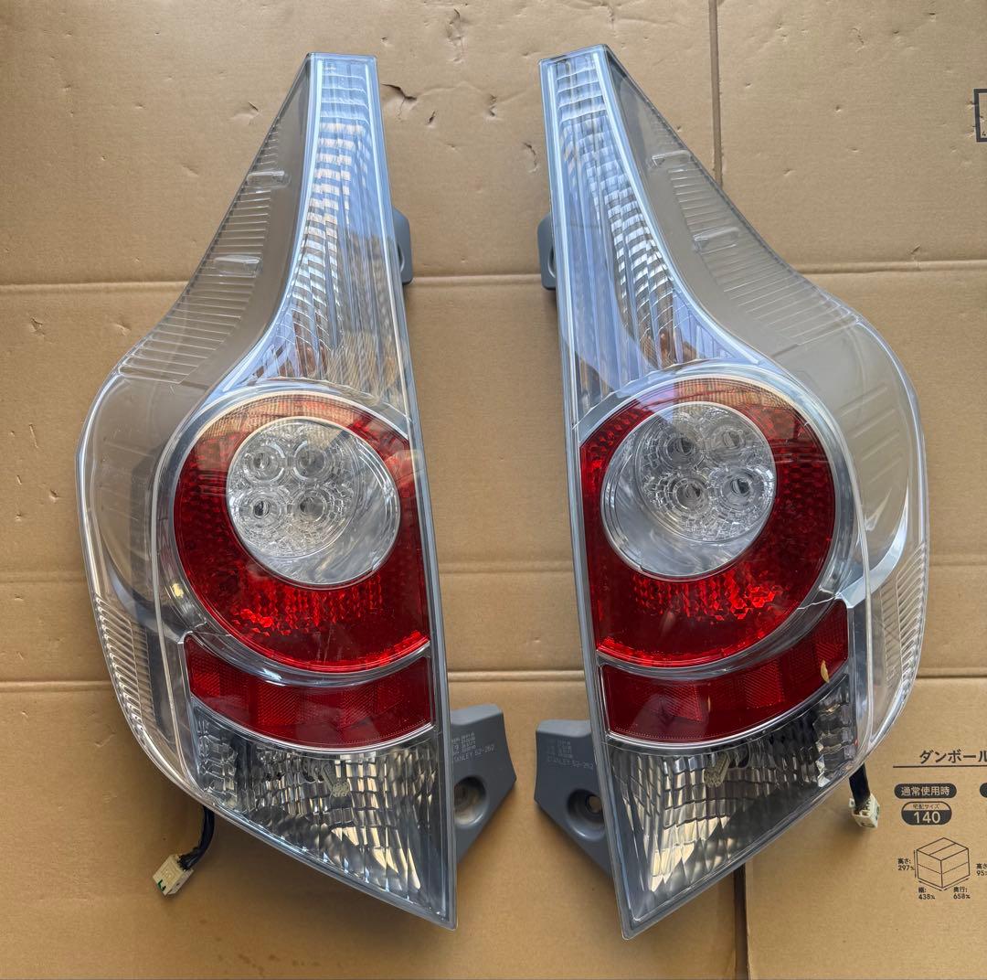 アクア NHP10 前期 純正 テールレンズ テールライト テールランプ LED