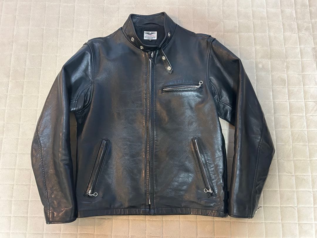 VARGA GIRL★シングルライダースジャケット★サイズ38★馬革 VARGA GIRL☆シングルライダースジャケット☆サイズ38☆馬革